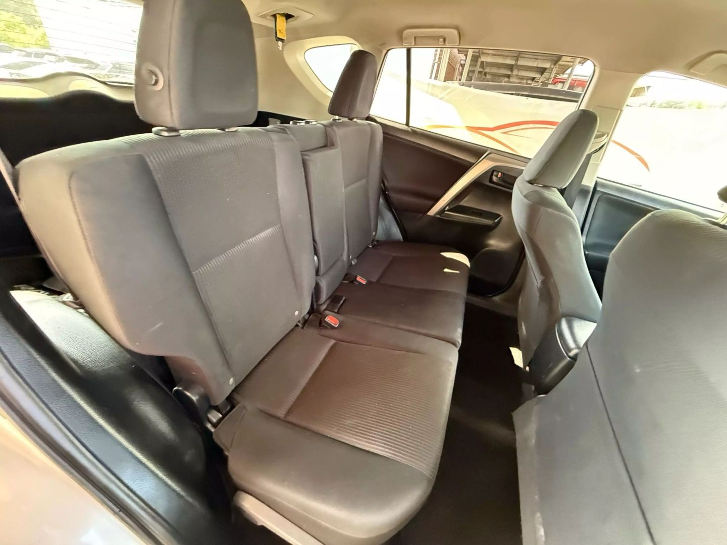 2018 Toyota Rav4 - Image 22