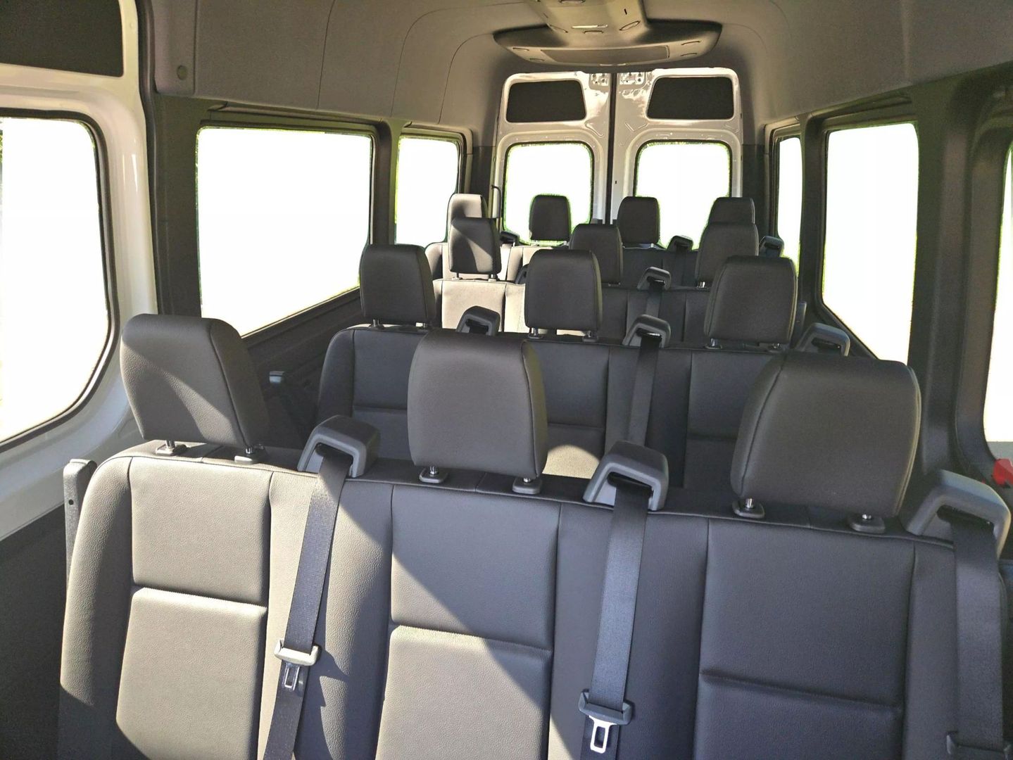 2025 Mercedes-benz Sprinter 2500 Passenger - Image 20