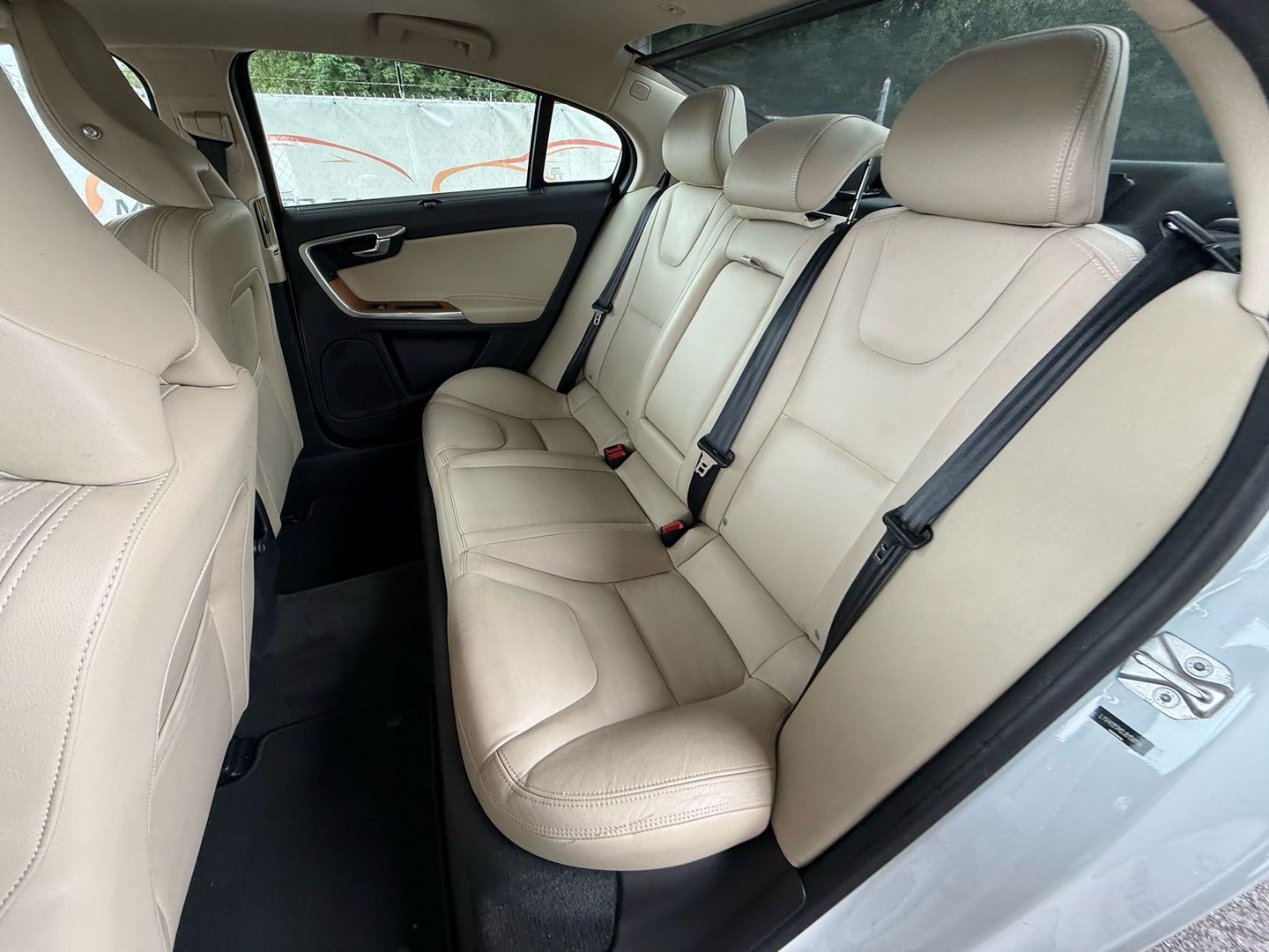 2018 Volvo S60 - Image 19