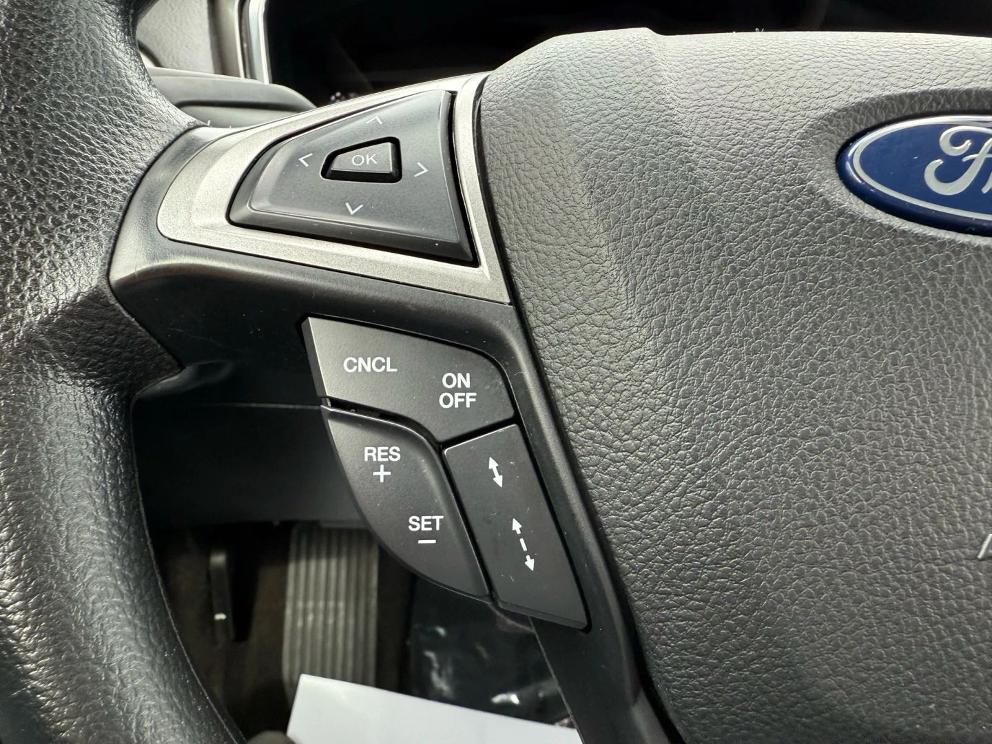 2020 Ford Fusion - Image 29