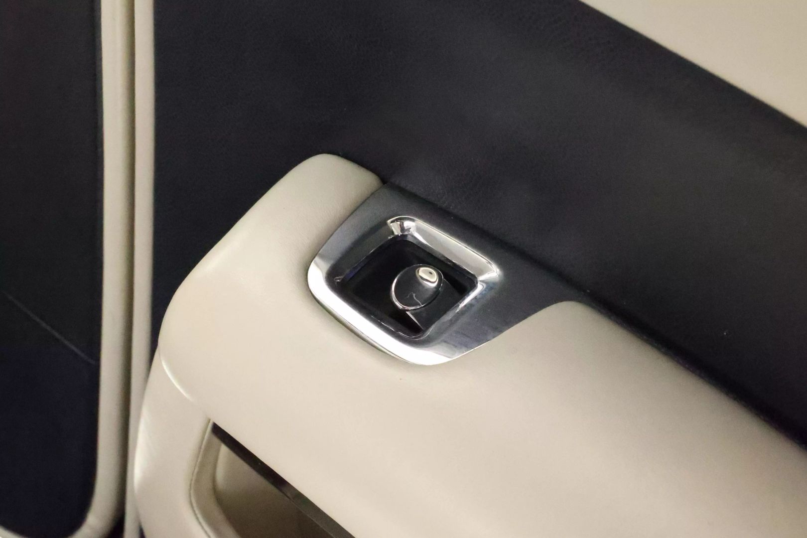 2014 Rolls-royce Wraith - Image 48