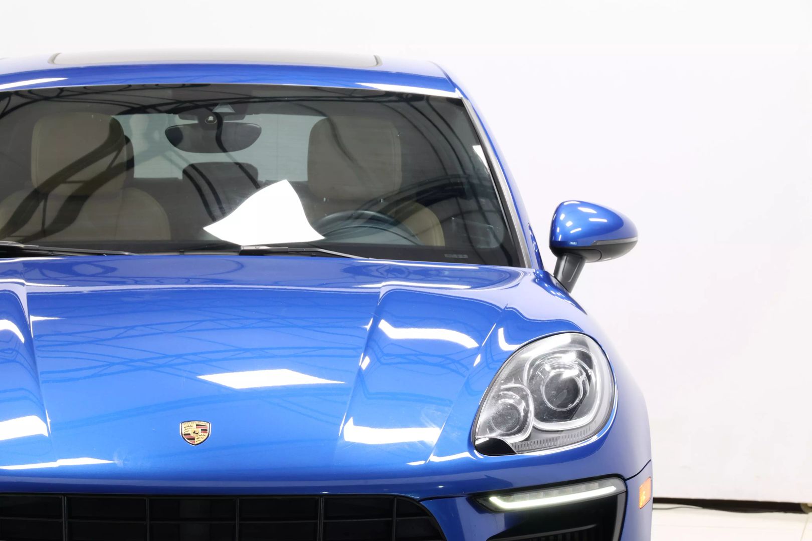 2017 Porsche Macan - Image 99