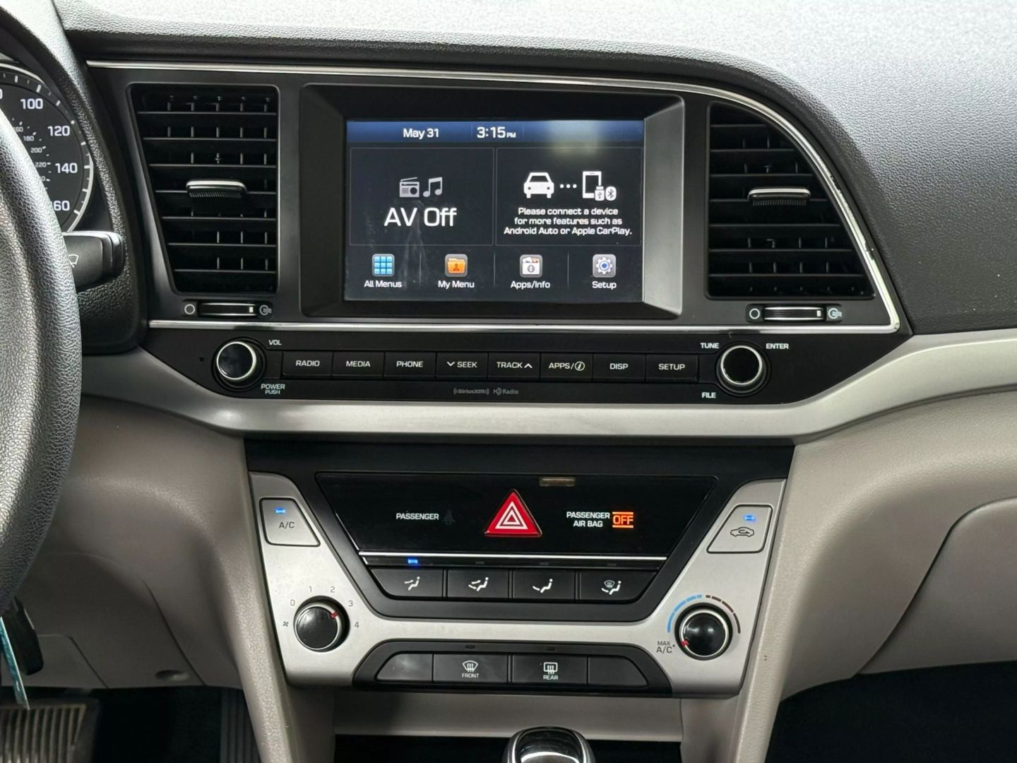 2018 Hyundai Elantra - Image 28