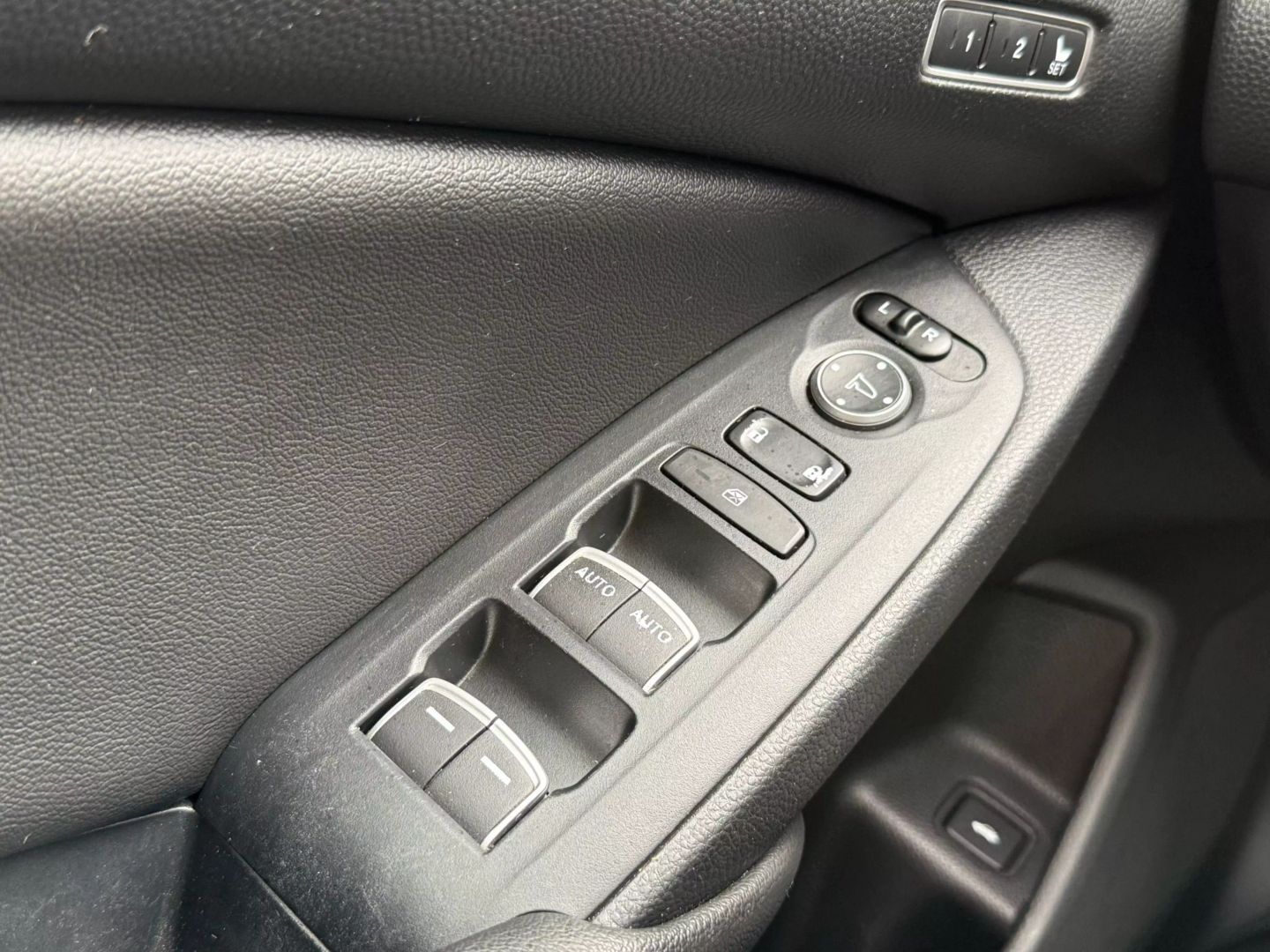 2019 Honda Accord - Image 44