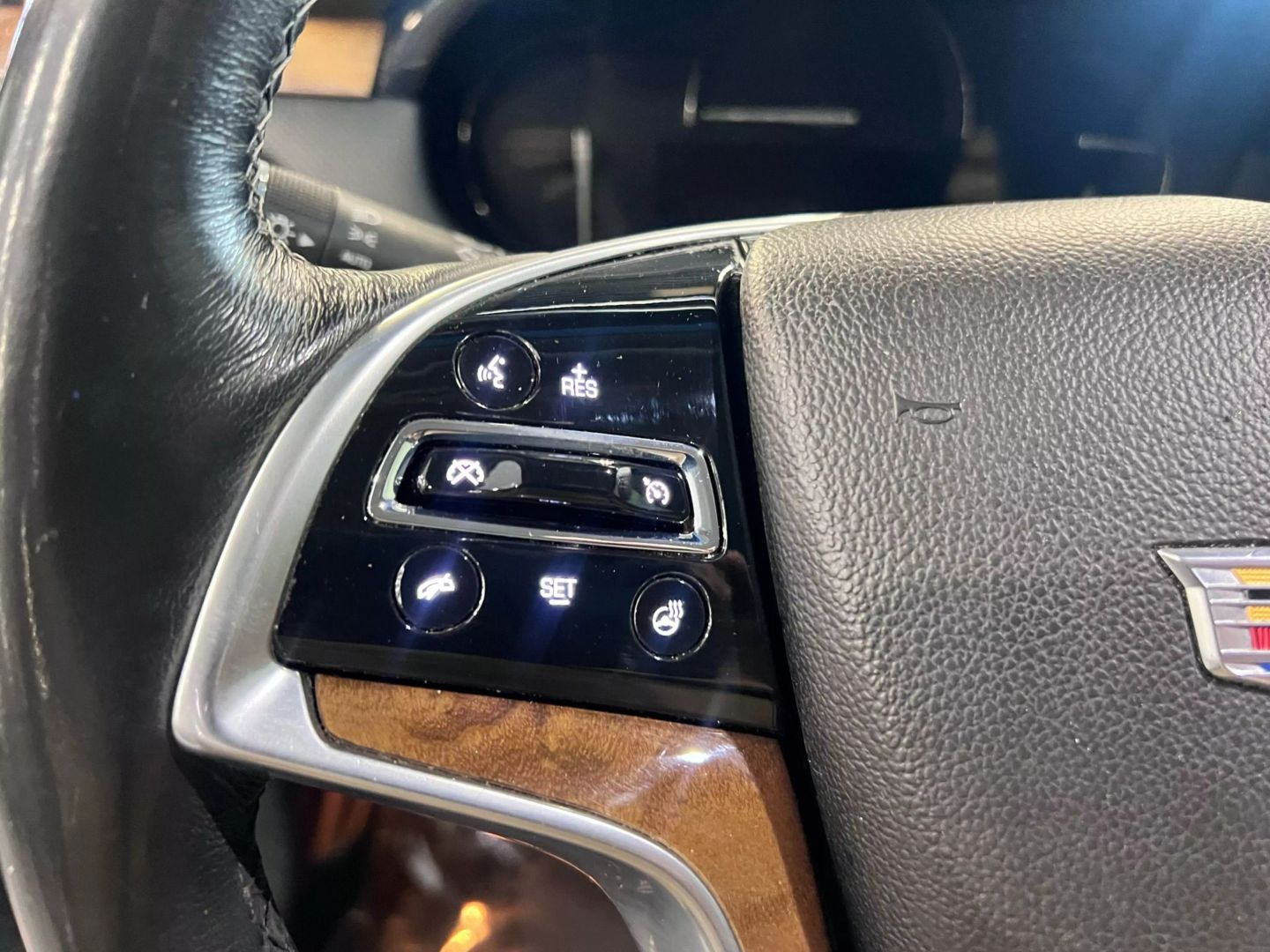 2019 Cadillac Xts Luxury Sedan 4d - Image 16