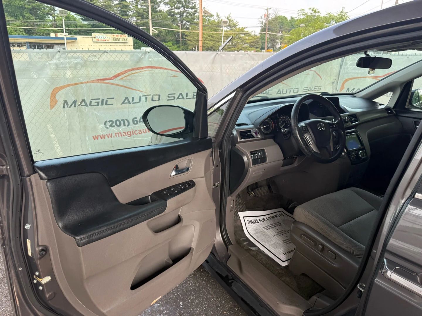 2016 Honda Odyssey - Image 14