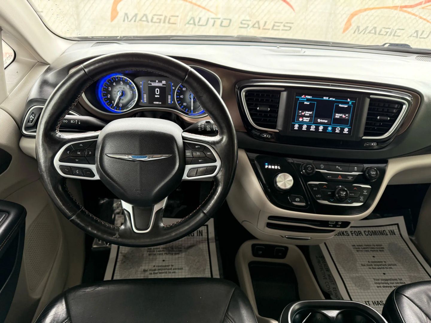 2019 Chrysler Pacifica - Image 30