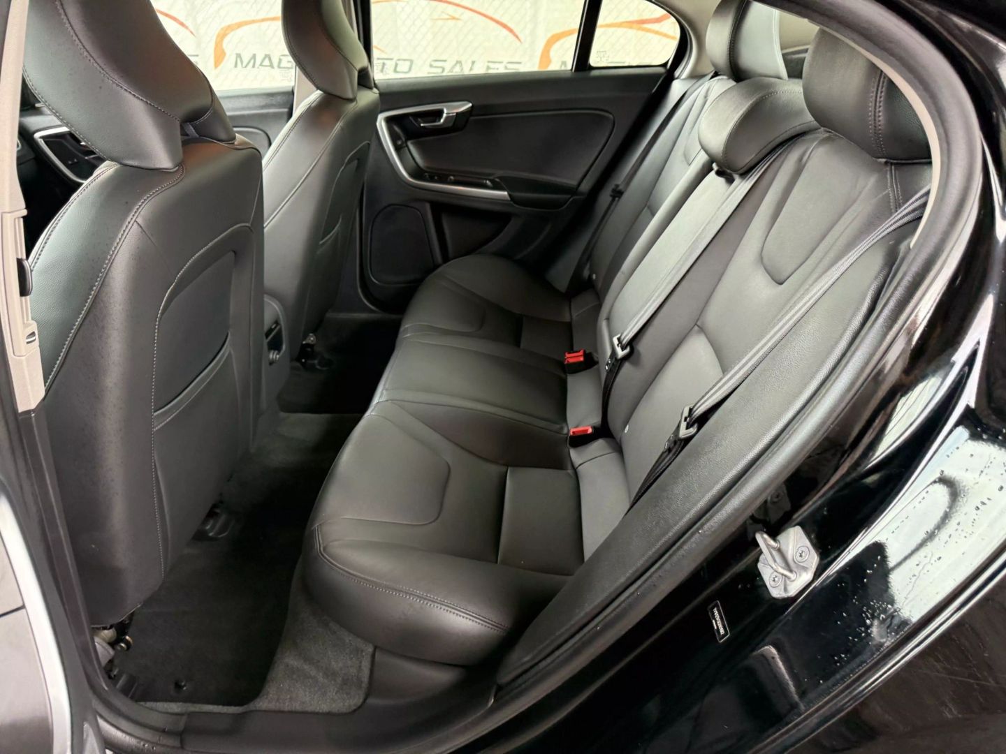 2016 Volvo S60 - Image 18