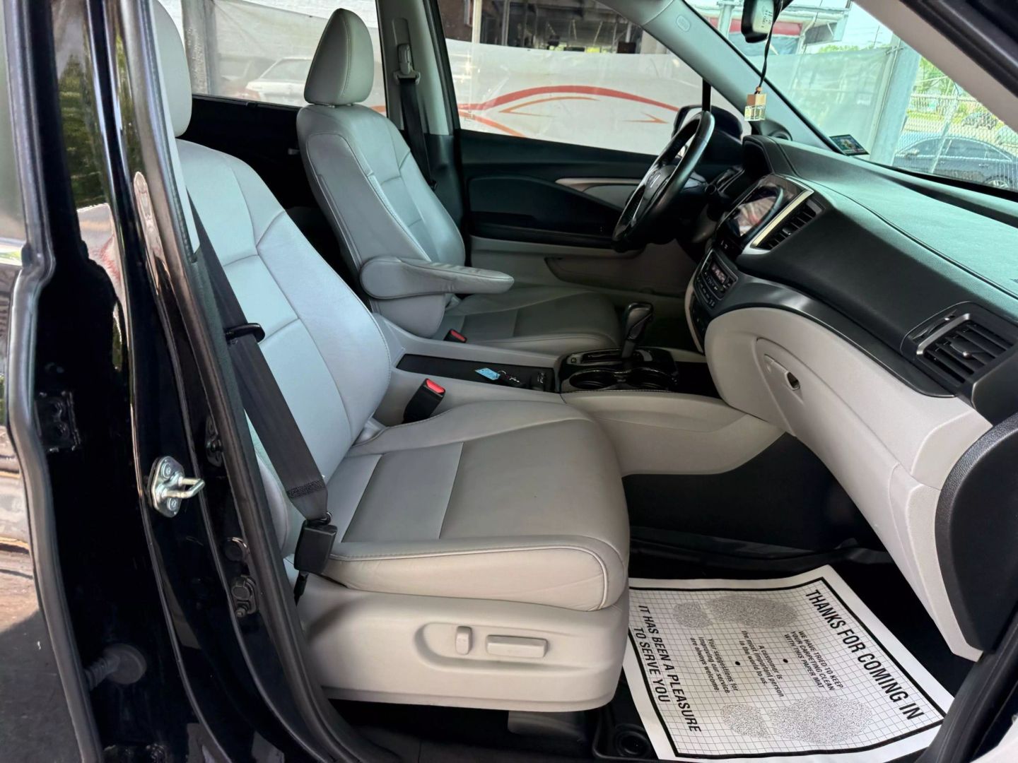 2018 Honda Pilot - Image 27