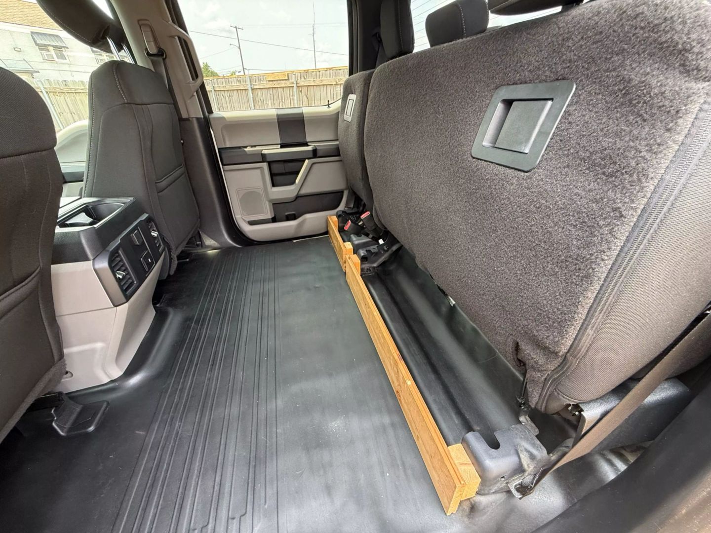 2017 Ford F150 Supercrew Cab - Image 13