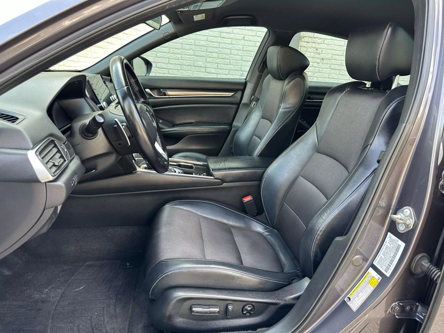2018 Honda Accord - Image 12