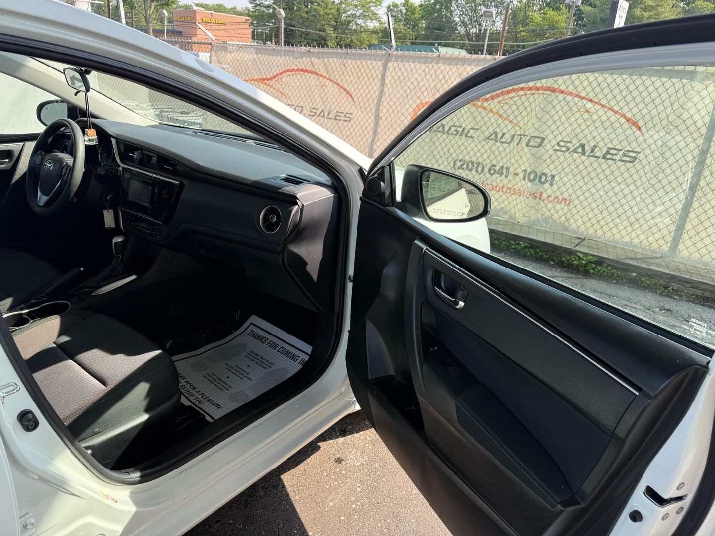 2018 Toyota Corolla - Image 24