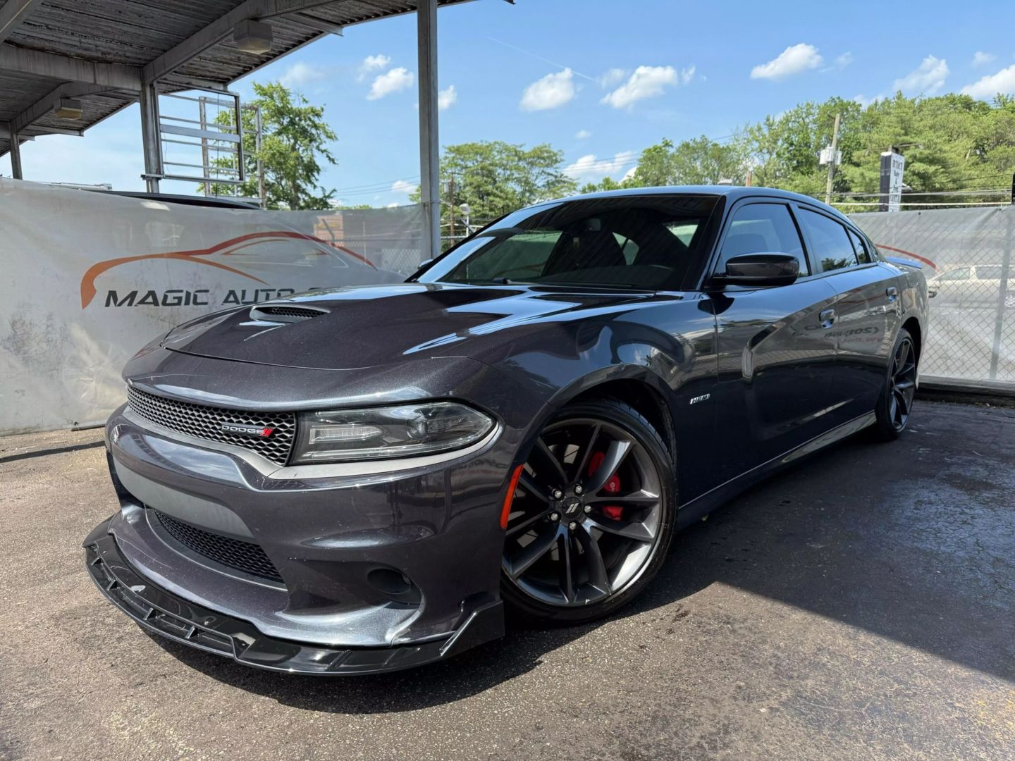 2019 Dodge Charger - Image 3