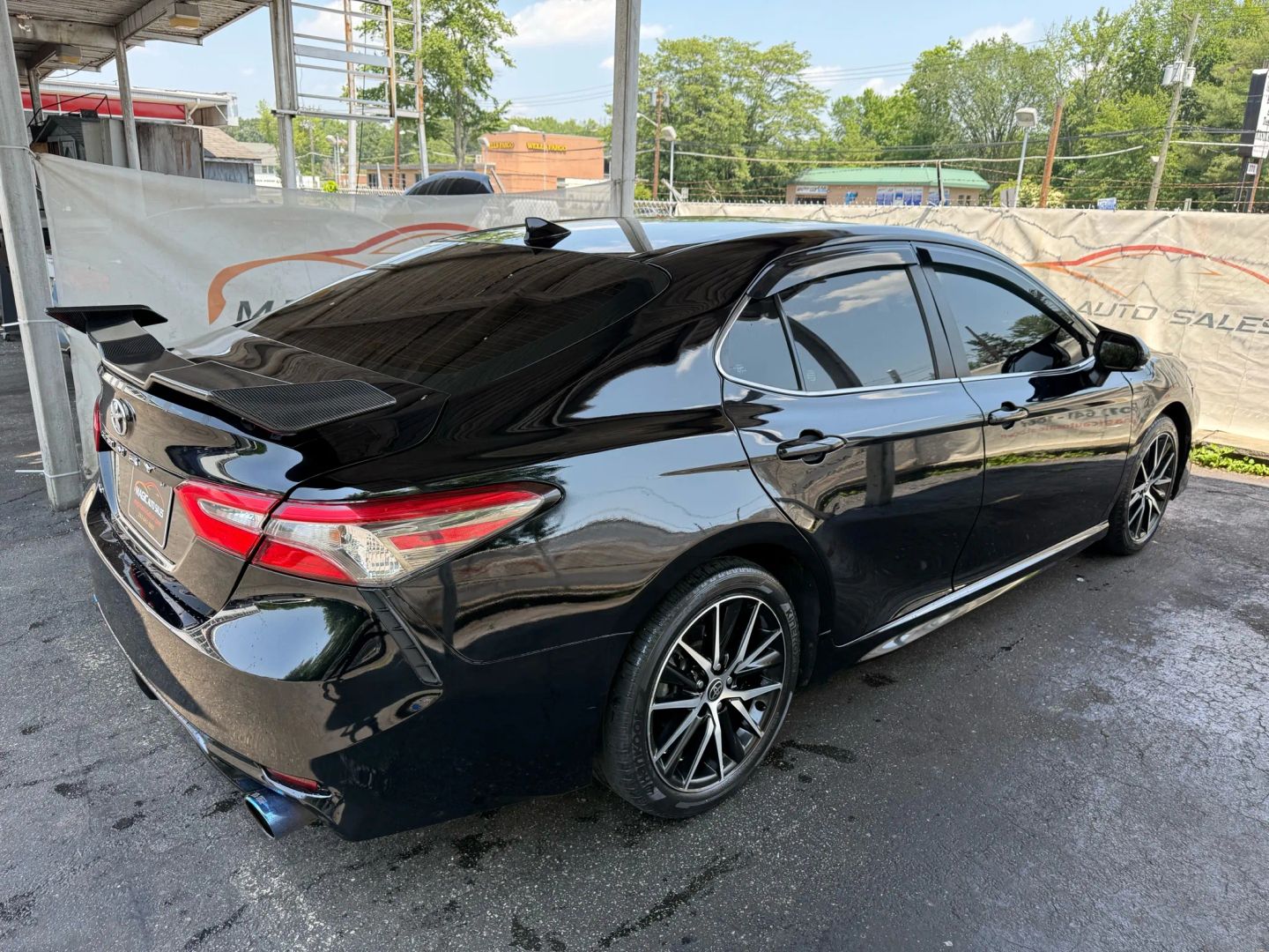2022 Toyota Camry - Image 12