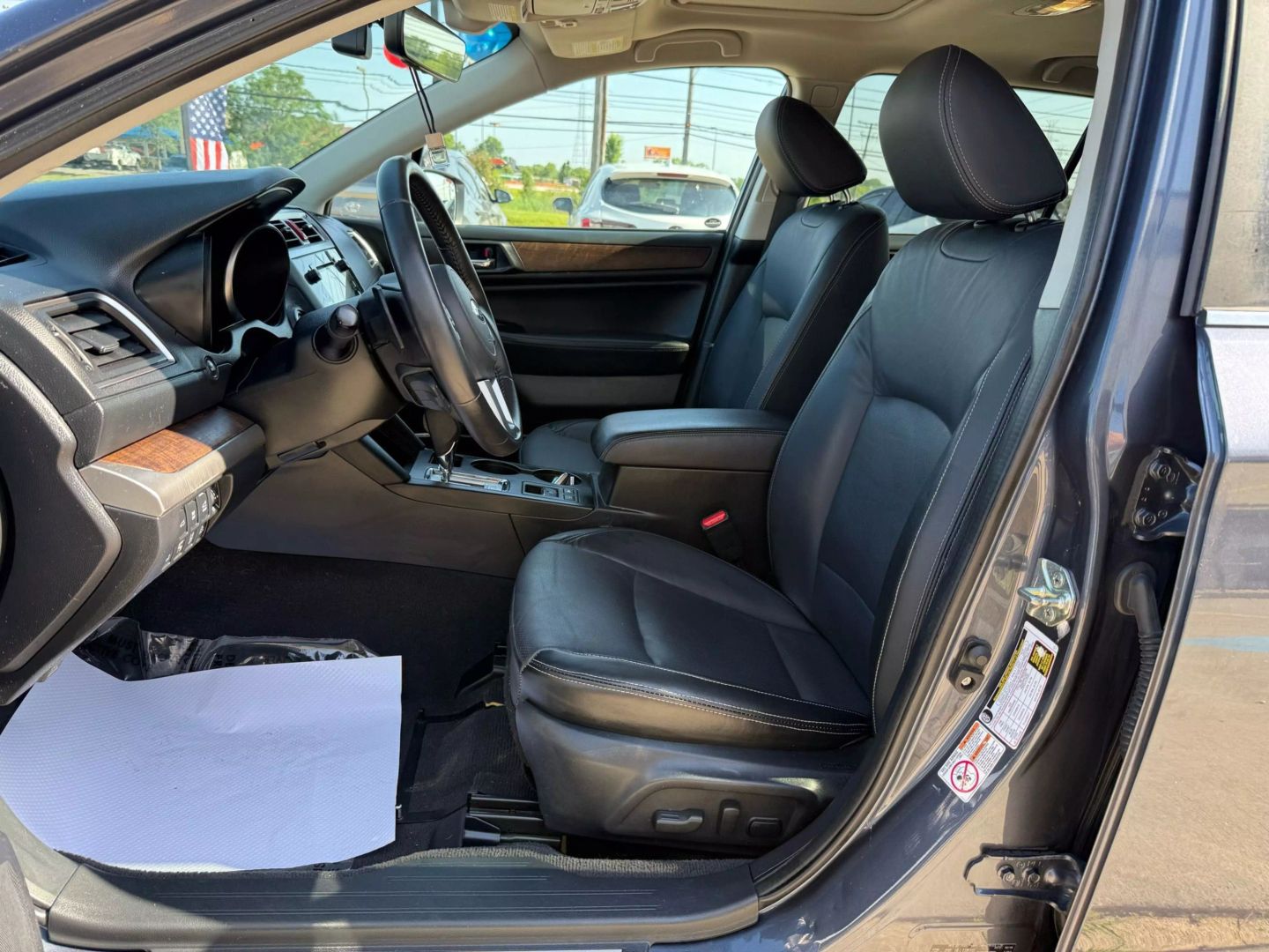 2017 Subaru Outback - Image 20