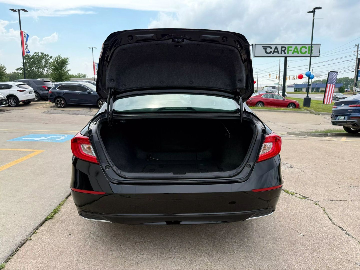 2019 Honda Accord - Image 12