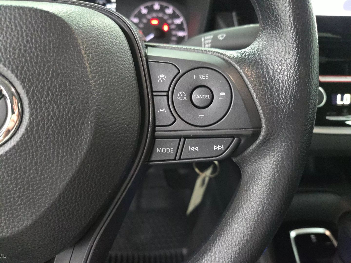2024 Toyota Corolla - Image 25