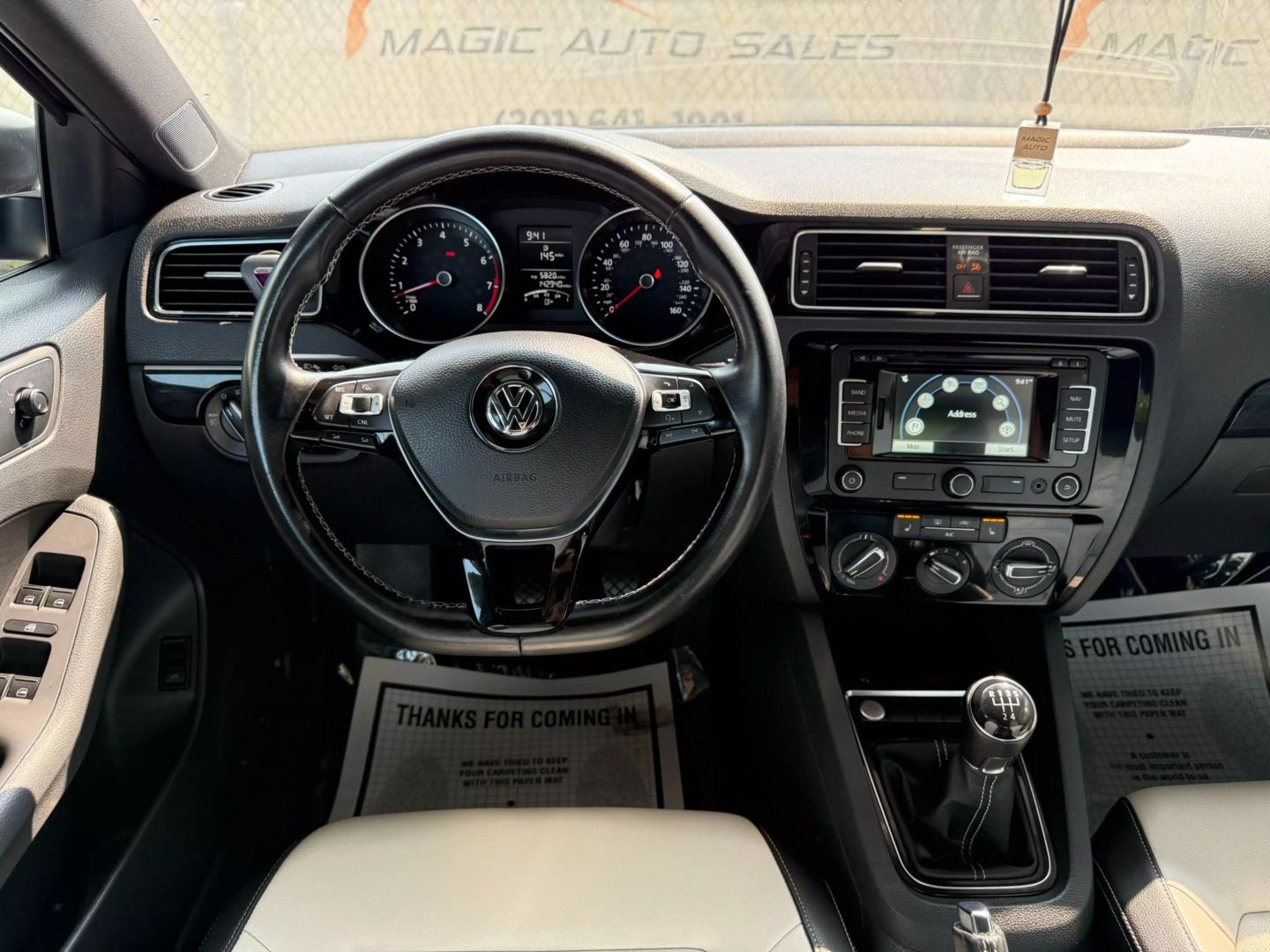 2015 Volkswagen Jetta - Image 32