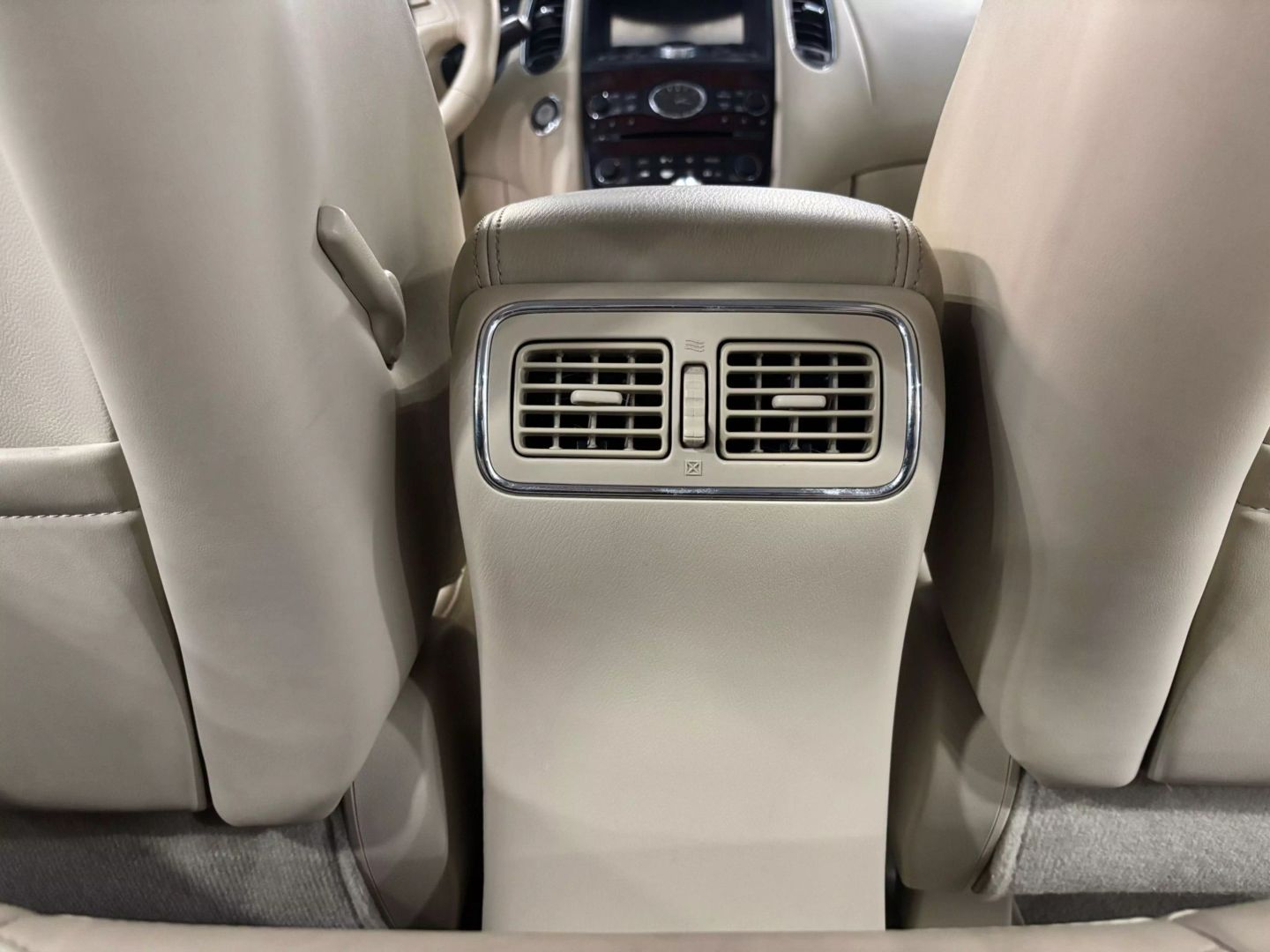 2015 Infiniti Qx50 Journey Sport Utility 4d - Image 18