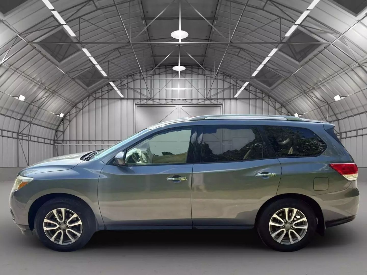 Used 2015 Nissan Pathfinder SV with VIN 5N1AR2MM1FC625125 for sale in Northmoor, MO