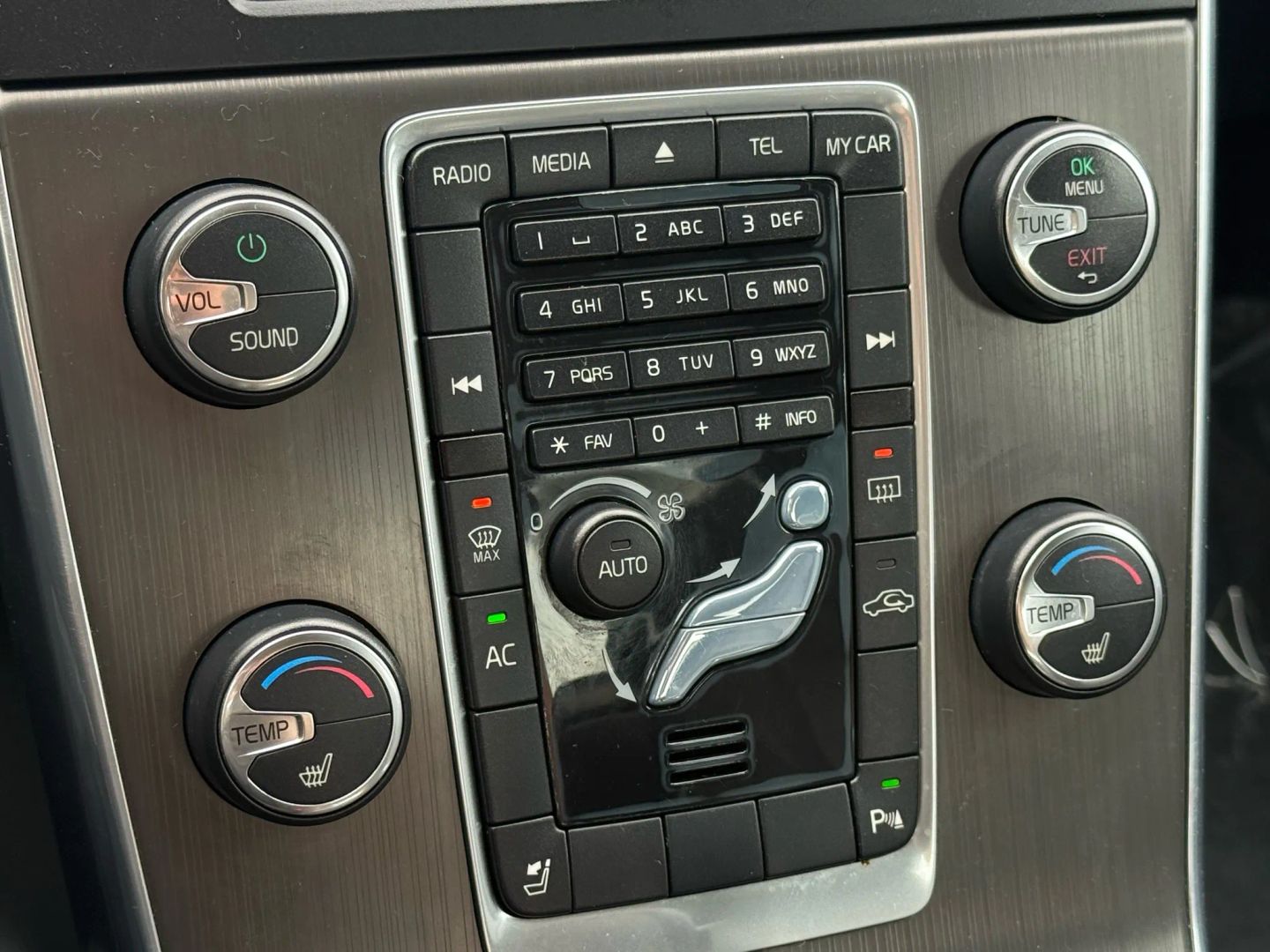 2013 Volvo S60 - Image 38