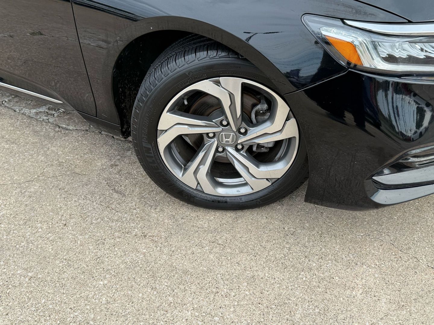 2019 Honda Accord - Image 57