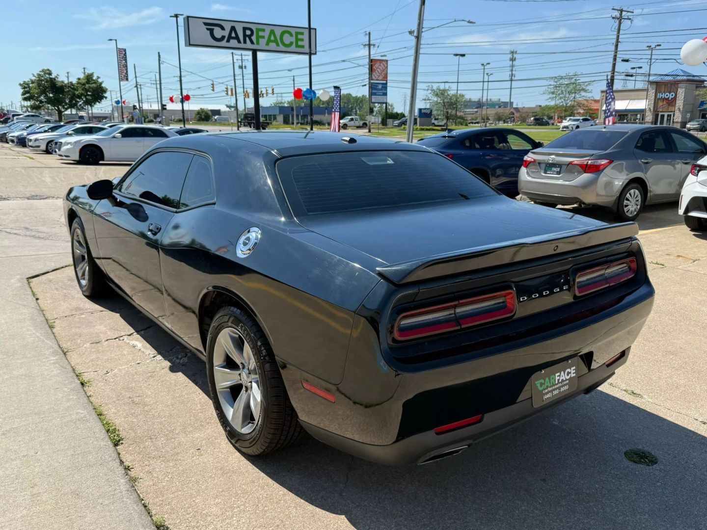 2018 Dodge Challenger - Image 9