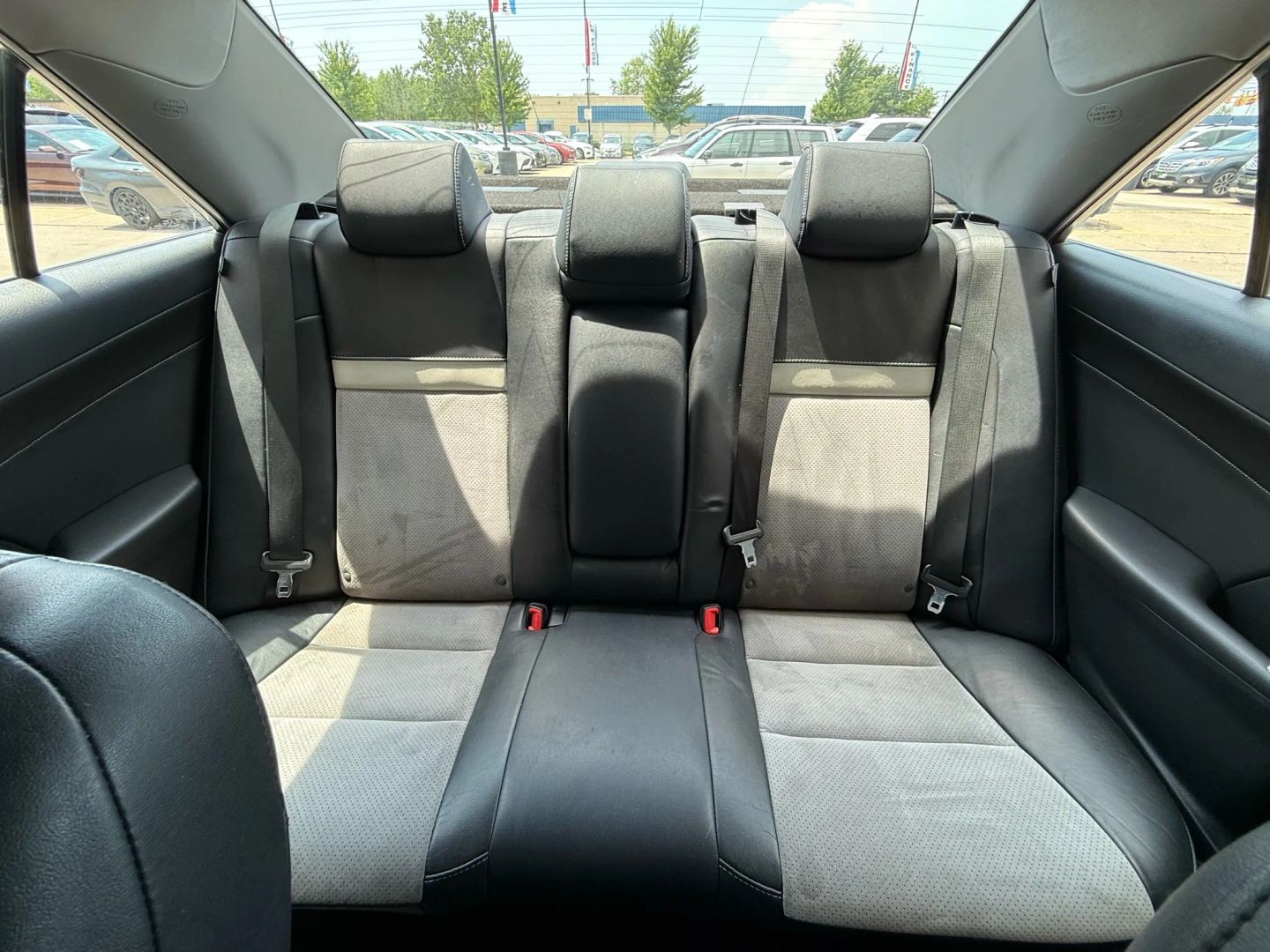 2013 Toyota Camry - Image 39