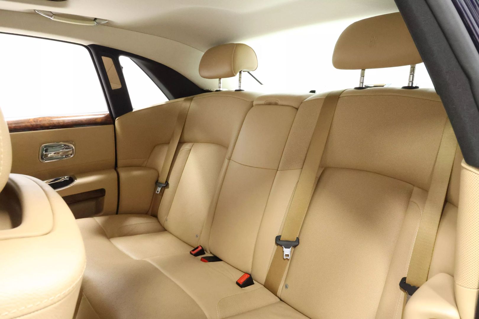 2010 Rolls-royce Ghost - Image 3