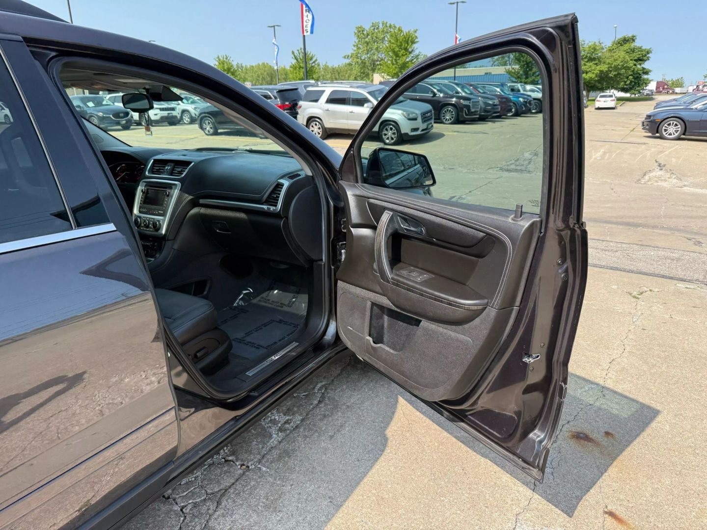 2016 Gmc Acadia - Image 25