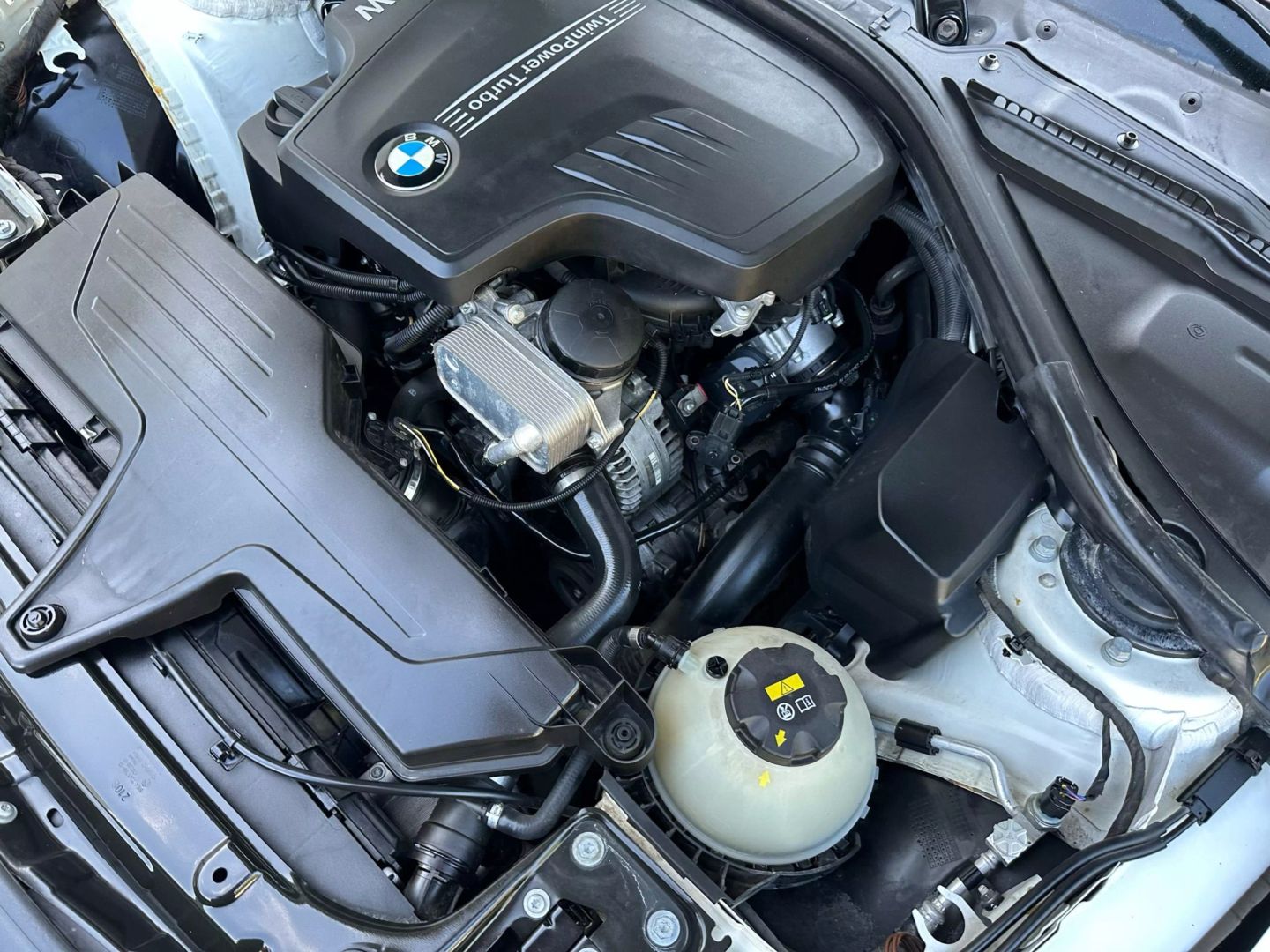 2017 Bmw 3 Series - Image 38