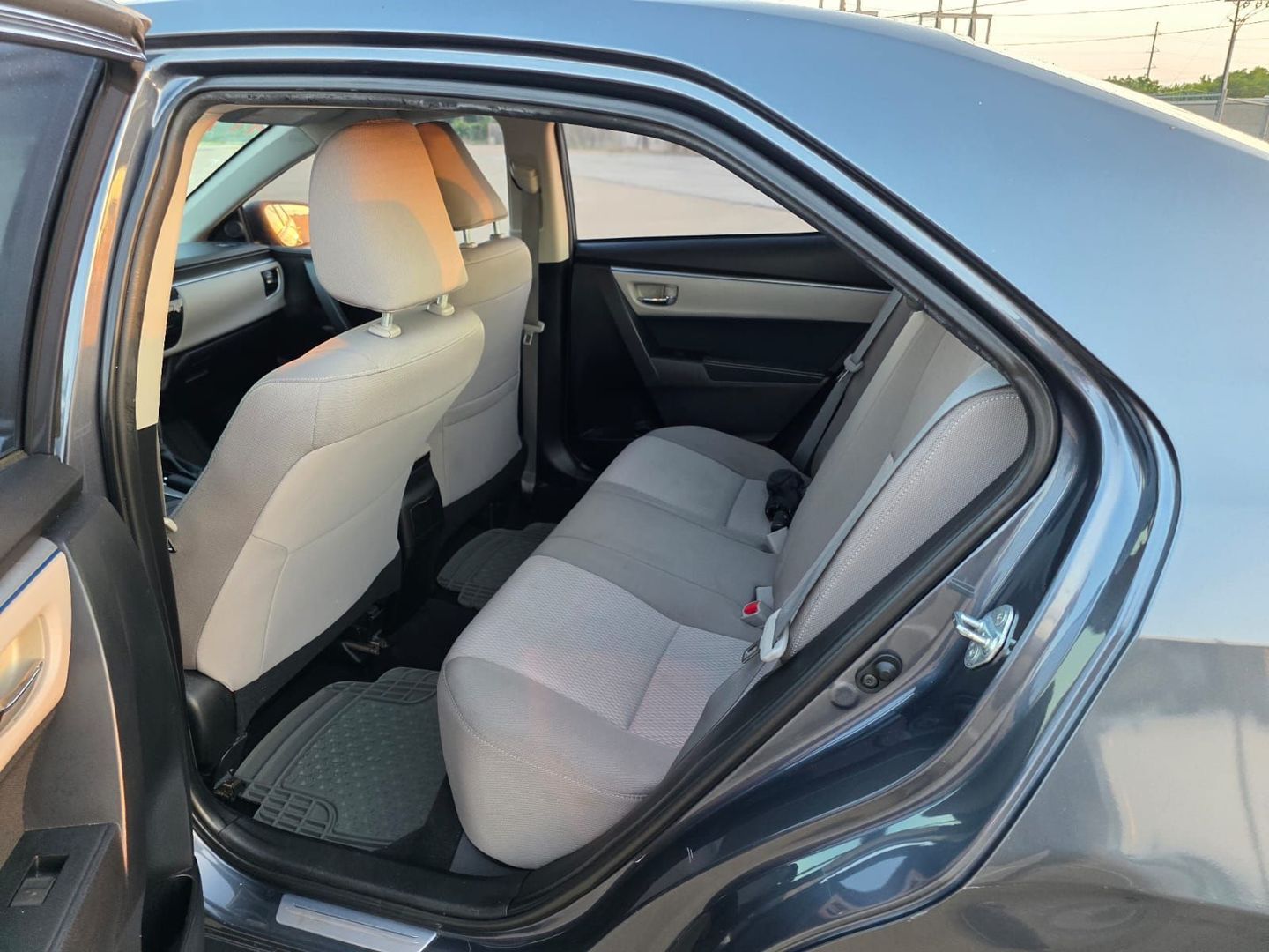 2014 Toyota Corolla - Image 11