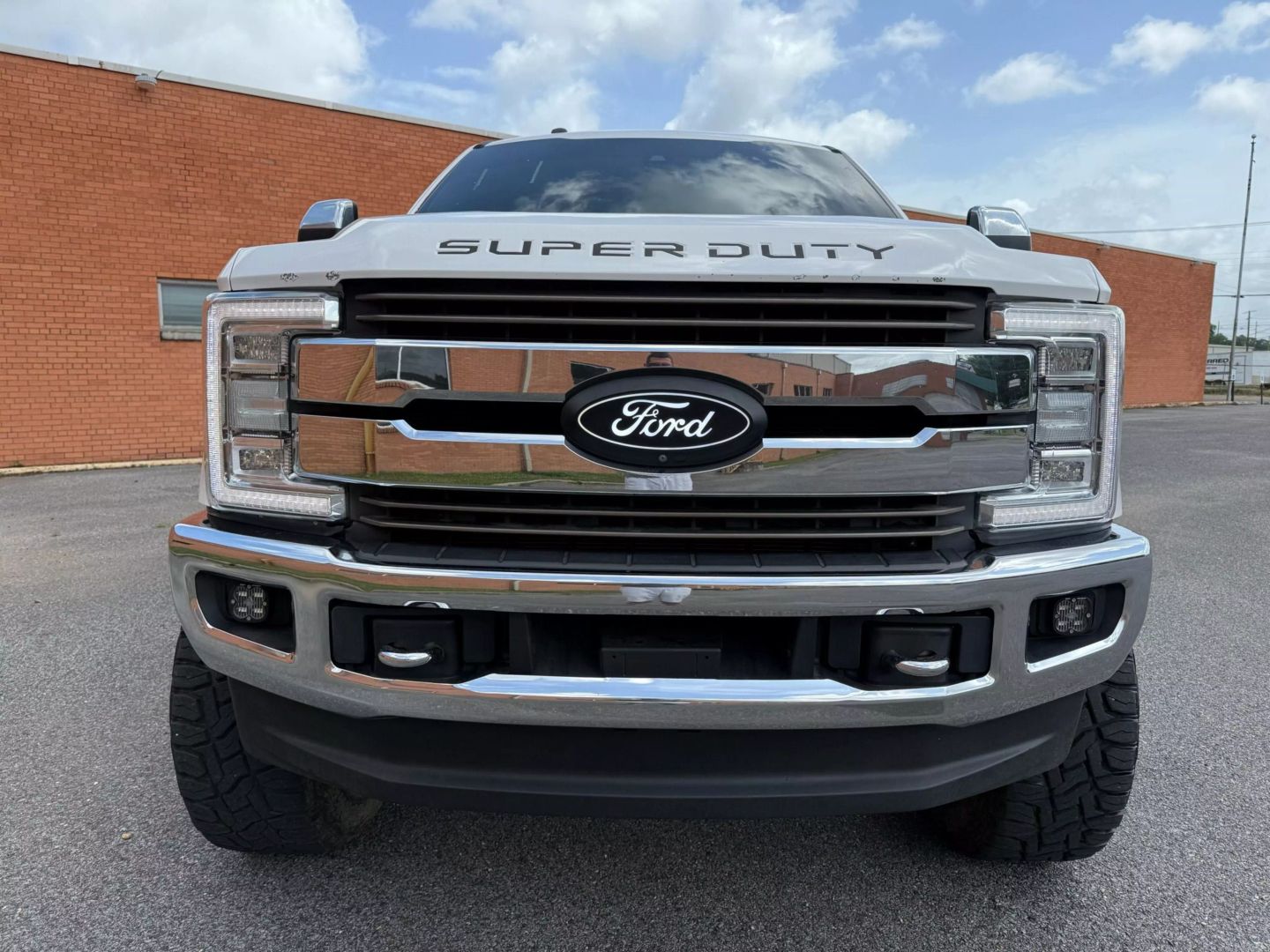 2018 Ford F250 Super Duty Crew Cab - Image 10