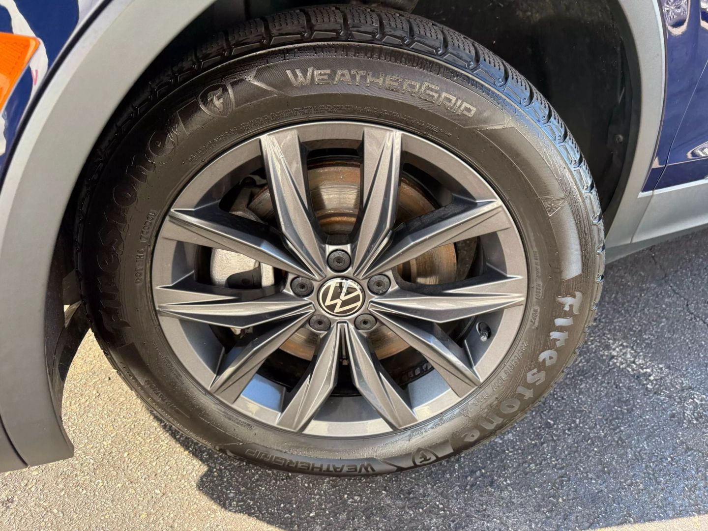 2022 Volkswagen Tiguan - Image 41