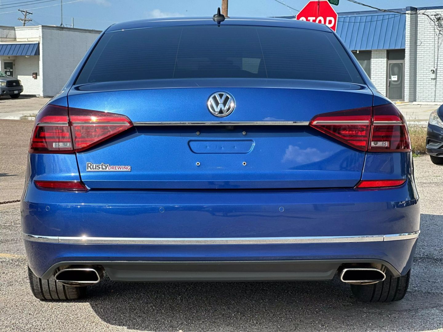 2017 Volkswagen Passat - Image 6