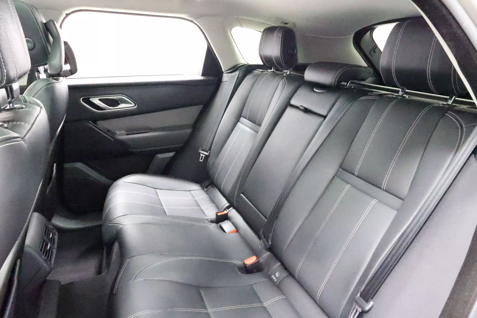 2019 Land Rover Range Rover Velar - Image 3