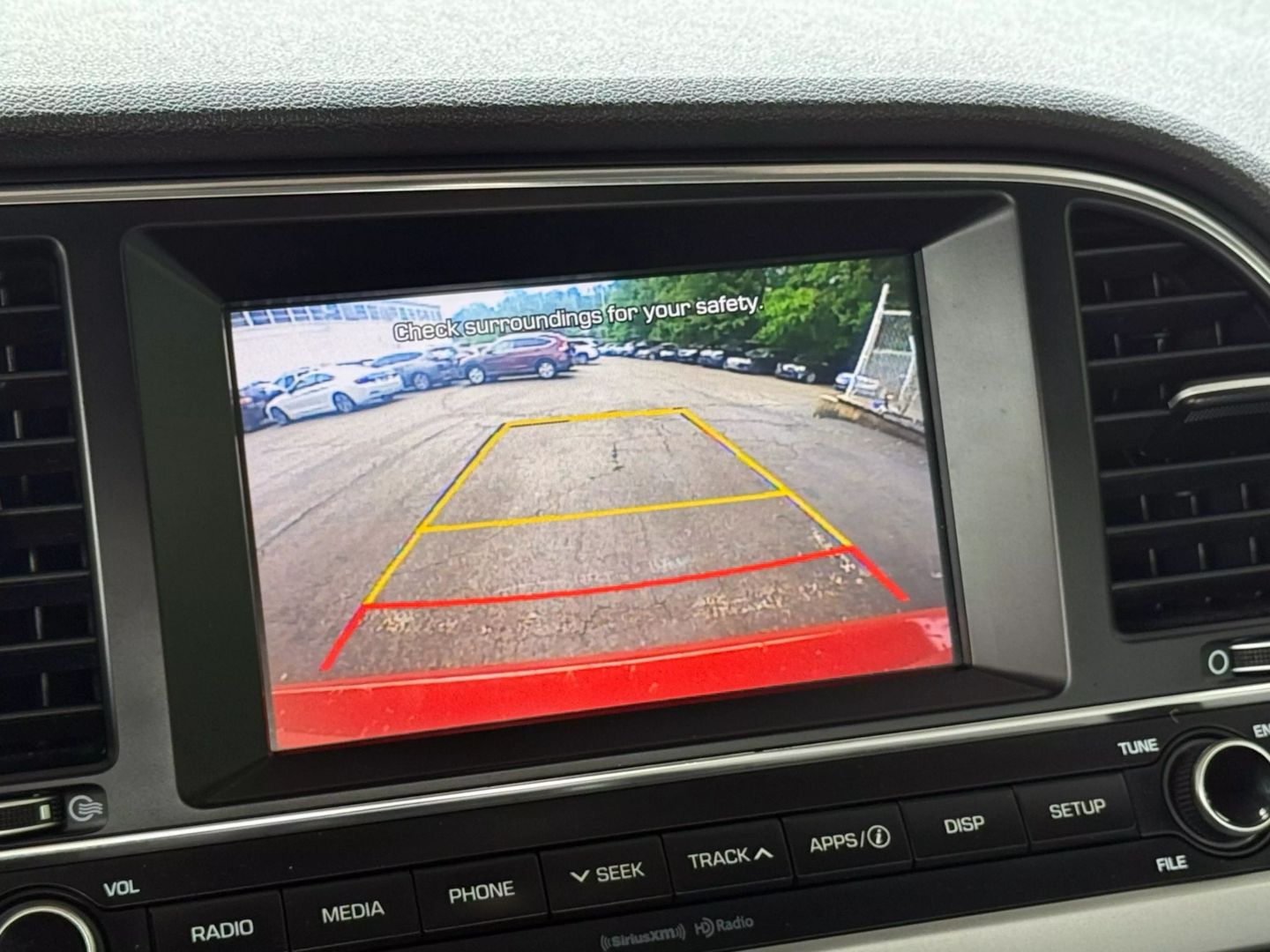 2018 Hyundai Elantra - Image 35