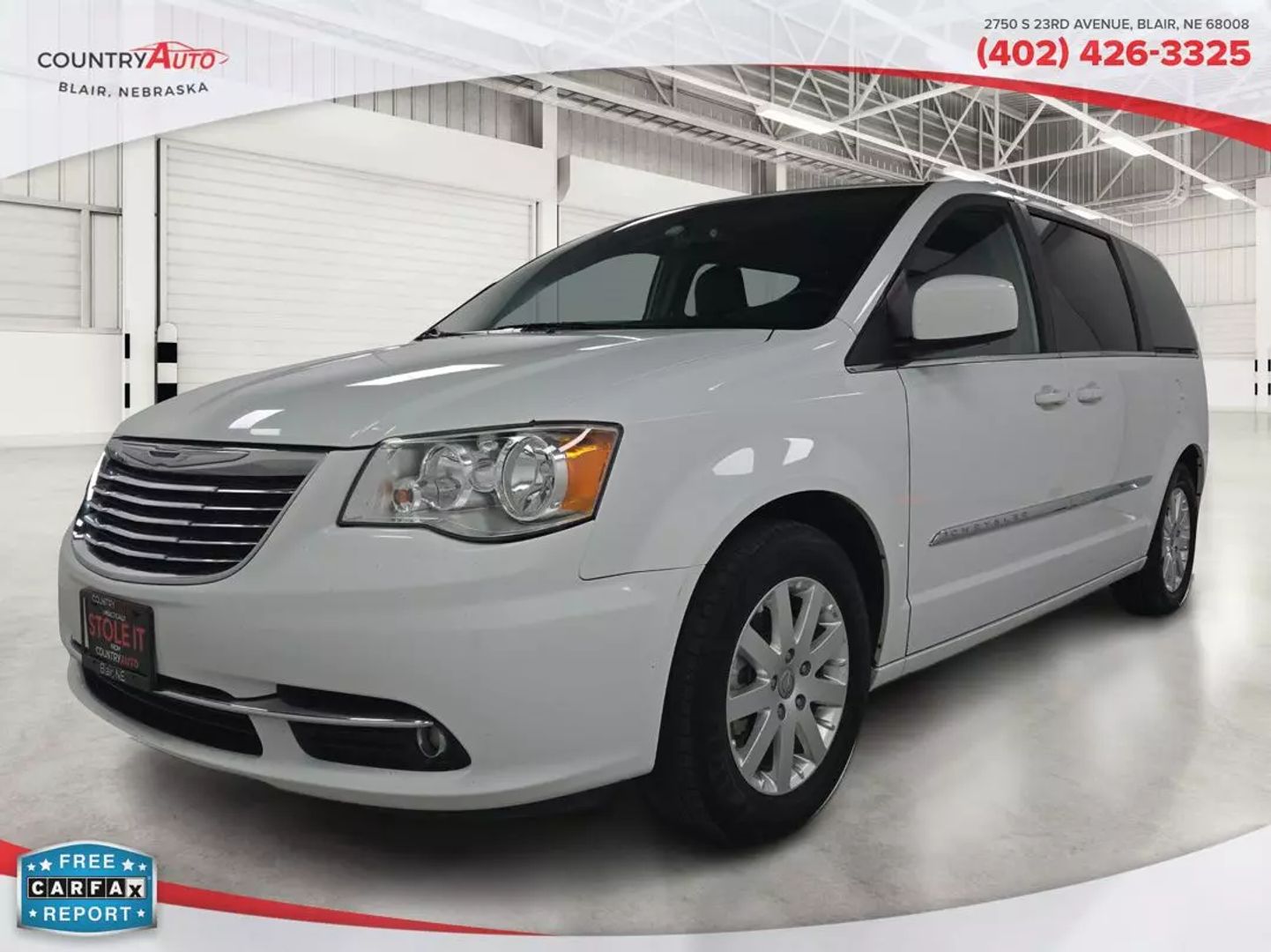 2015 Chrysler Town & Country - Image 1