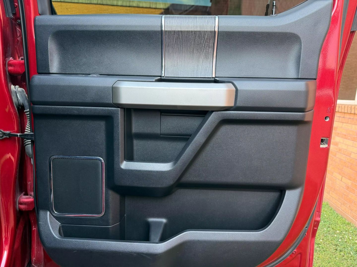 2020 Ford F250 Super Duty Crew Cab - Image 17