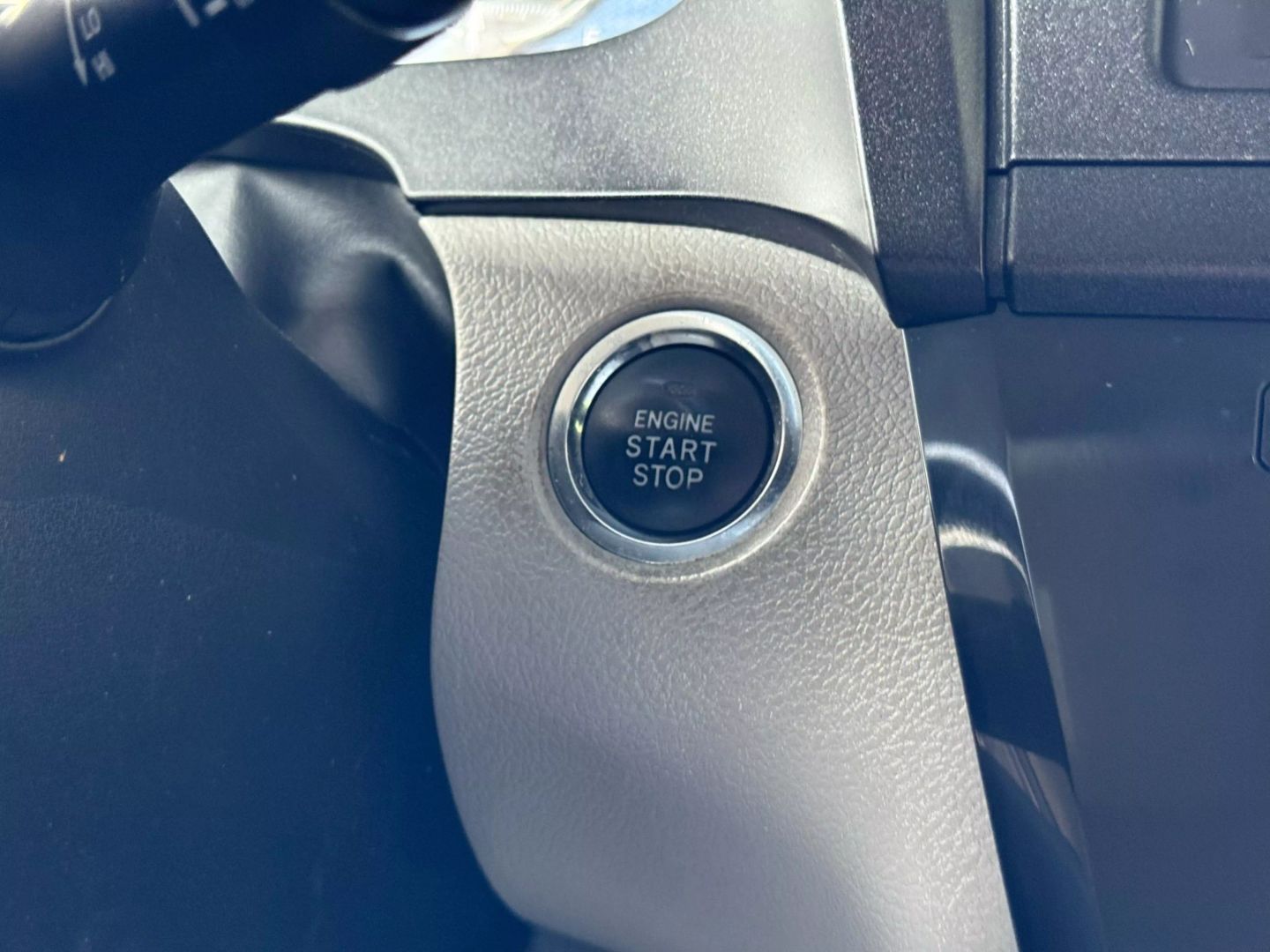 2017 Toyota Sienna - Image 30
