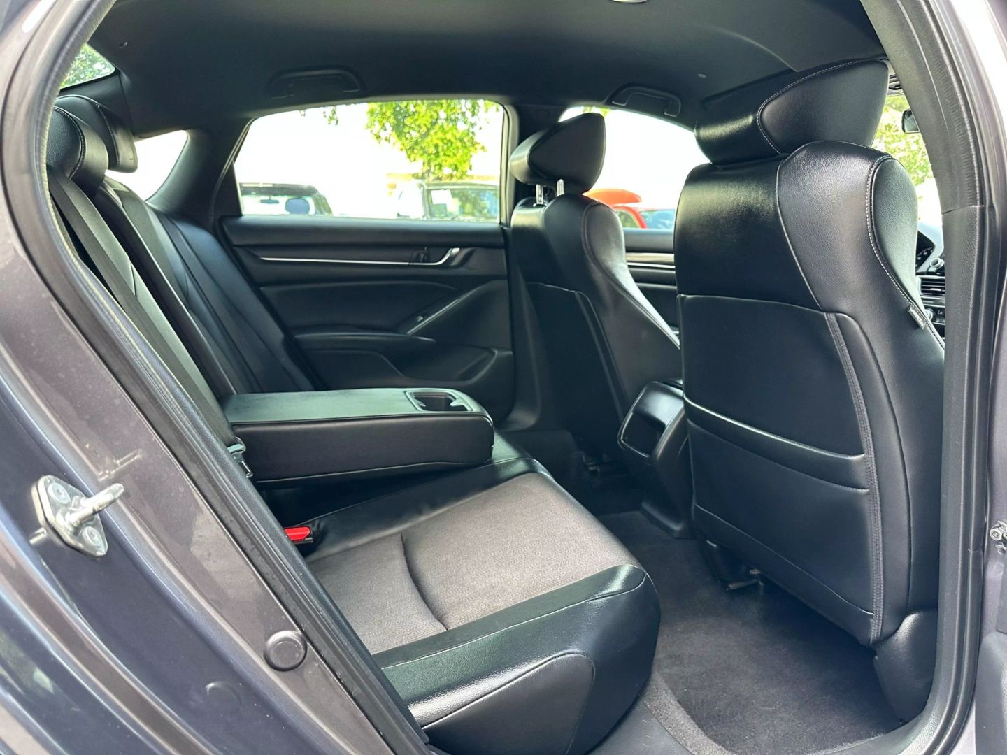 2018 Honda Accord - Image 20