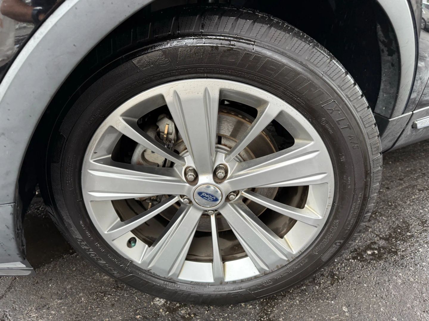 2018 Ford Explorer - Image 44