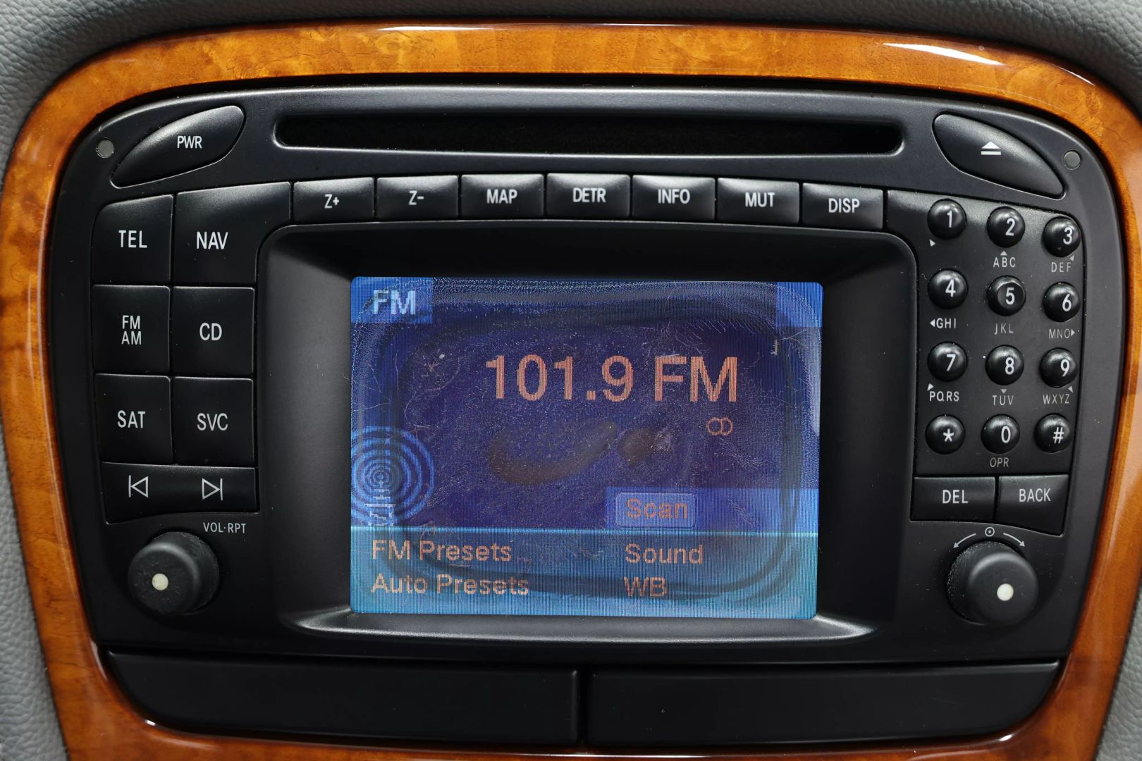 2004 Mercedes-benz Sl-class - Image 31