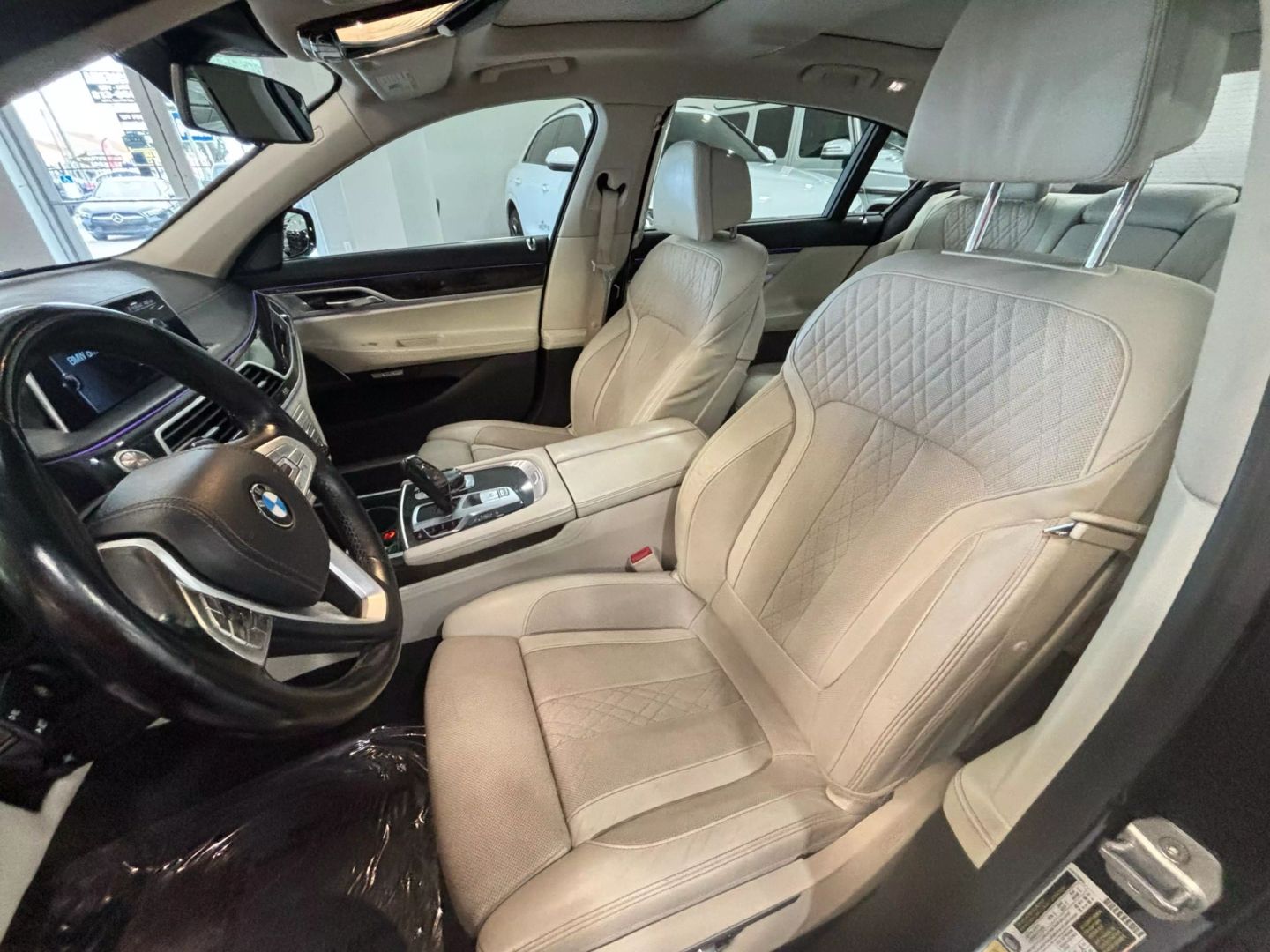 2017 Bmw 7 Series 740i Xdrive Sedan 4d - Image 9