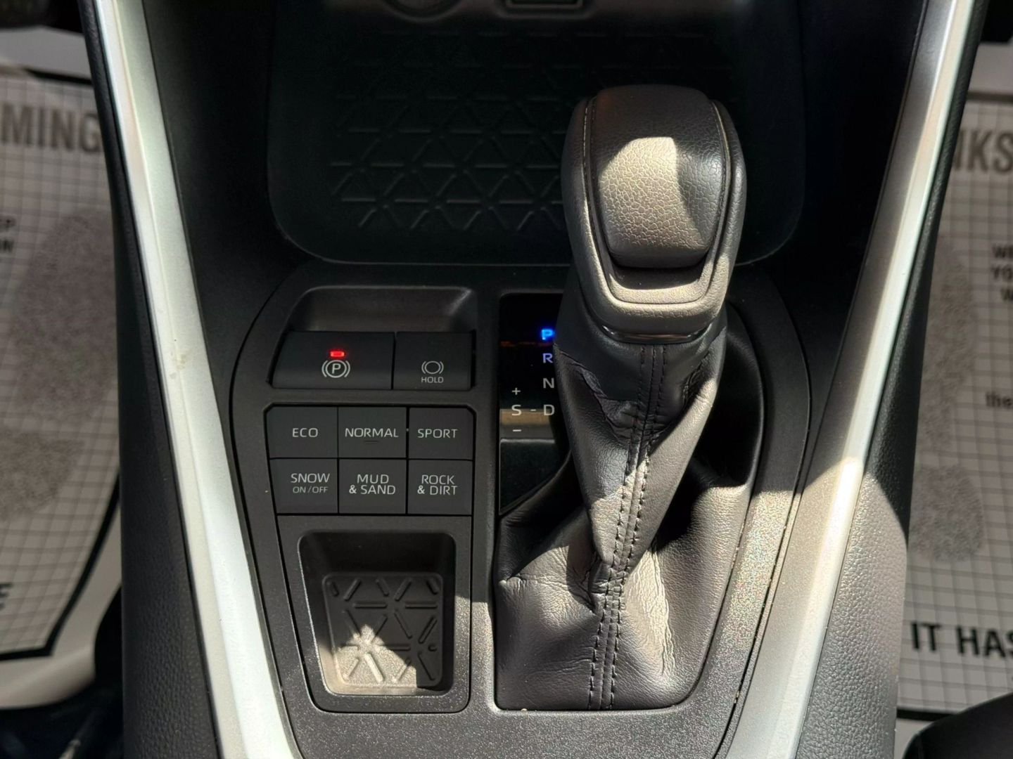 2019 Toyota Rav4 - Image 29