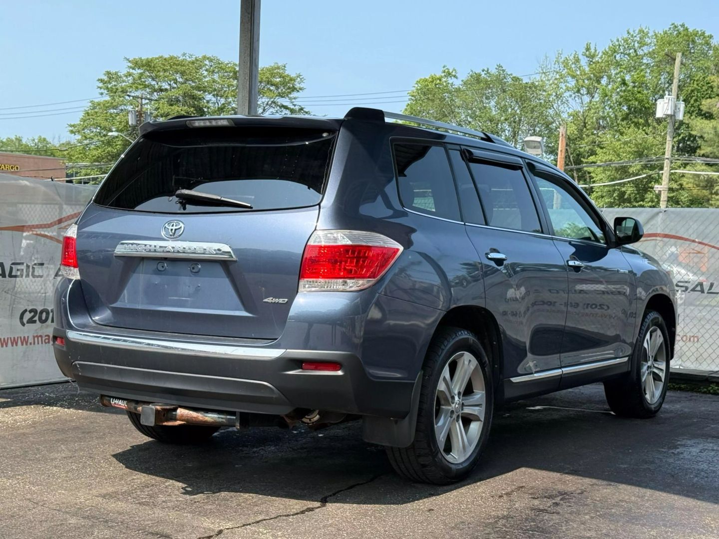 2013 Toyota Highlander - Image 11