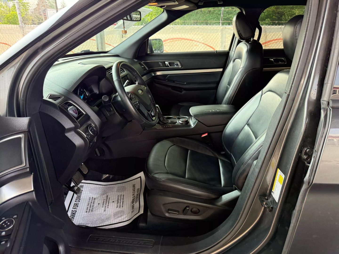 2019 Ford Explorer - Image 15