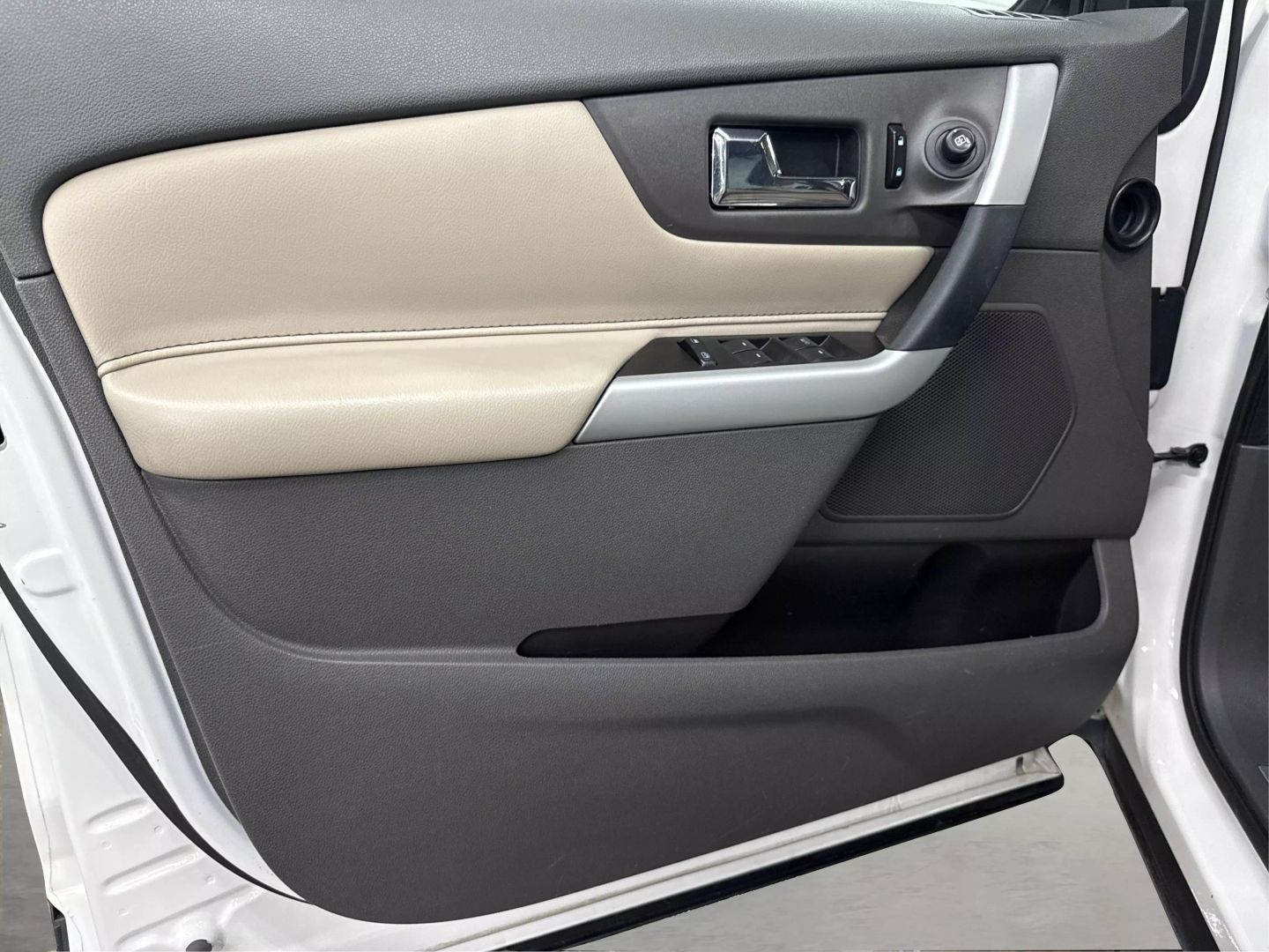 2014 Ford Edge - Image 36