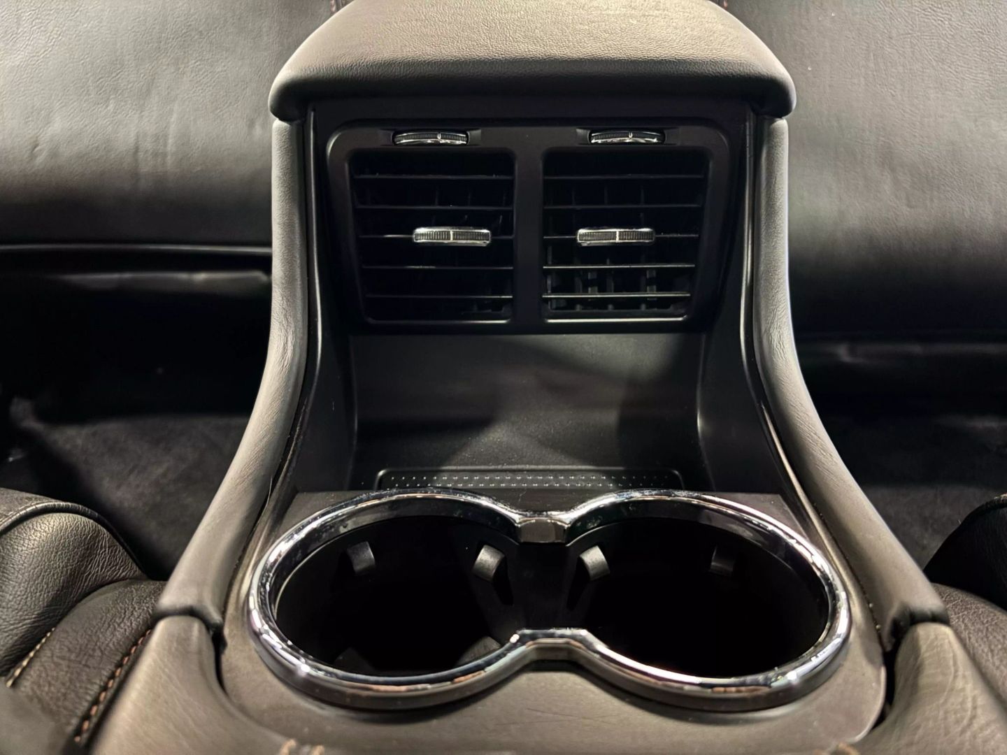 2010 Maserati Granturismo Convertible 2d - Image 27