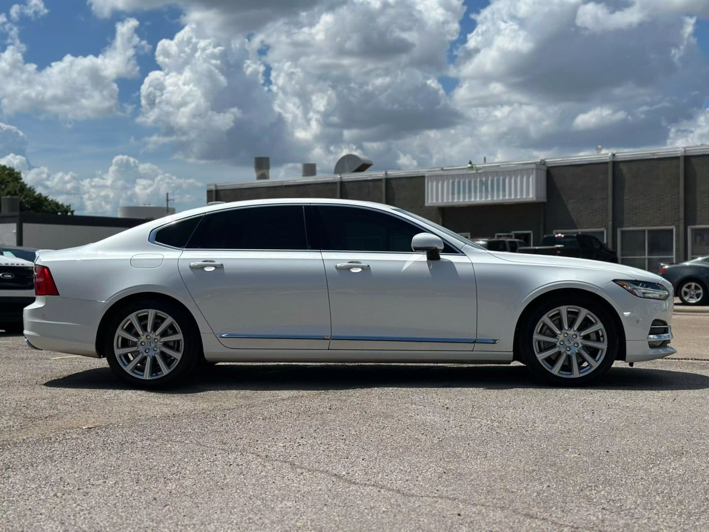 2018 Volvo S90 - Image 8